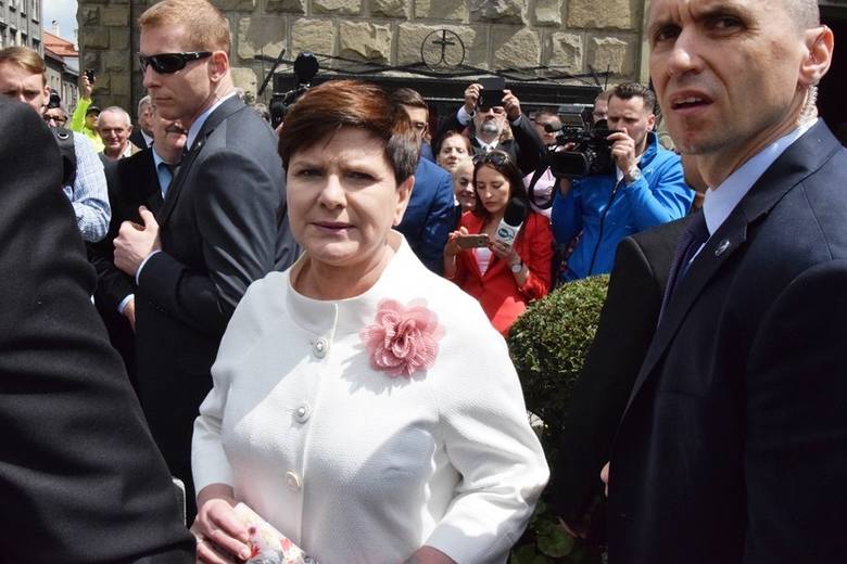 Premier Beata Szydło z mężem przyjechała na święcenia kapłańskie swojego syna Tymoteusza