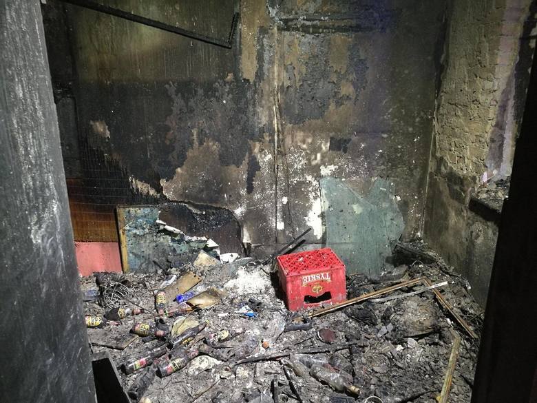Dwóch mieszkańców Witnicy ruszyło na pomoc osobom, uwięzionym w płonącym budynku.