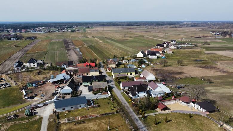 Grabów to jedna z najmniejszych wsi w powiecie strzeleckim. Żyje tutaj raptem 74 mieszkańców.