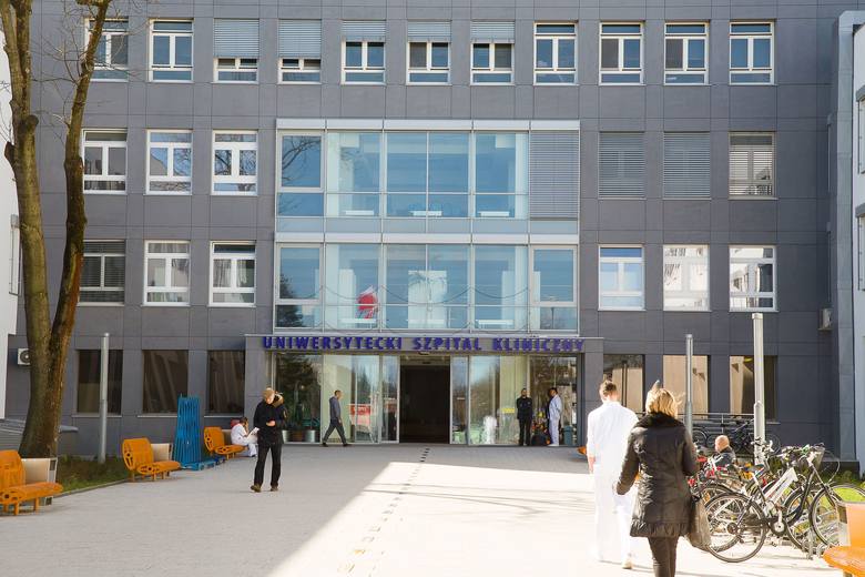 Uniwersytecki Szpital Kliniczny w Białymstoku wprowadził zakaz odwiedzin
