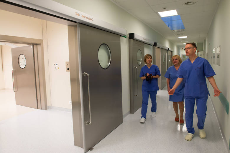 Na nowym bloku operacyjnym szpitala Salus są trzy sale operacyjne o najwyższej klasie czystości<br /> i ze specjalnym systemem przepływu powietrza