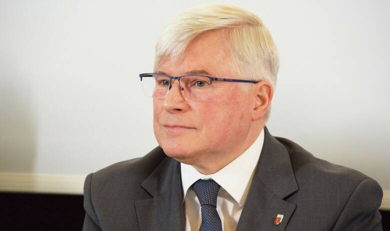 Piotr Przytocki, prezydent Krosna od 2002 roku, będzie rządził tym miastem szóstą kadencję.