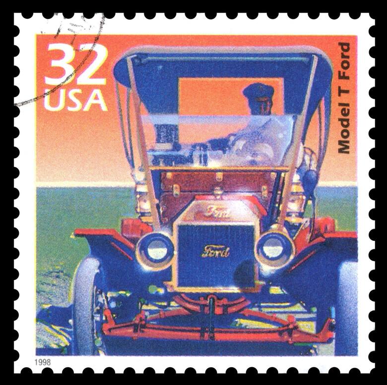 1908    FORD T.Ten samochód był prymitywny i niedoskonały, ale zmotoryzował Stany Zjednoczone. Sprzedał się w liczbie ponad 15 mln szt. Pierwsze auto z