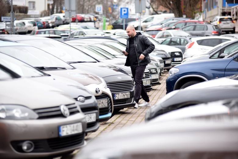 Miasto przymierza się do organizacji konsultacji społecznych w kwestii strefy płatnego parkowania