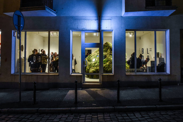 W Galerii Curators’Lab pokazywana jest instalacja architekta Hugona Kowalskiego, jedynego Polaka, którego zaproszono do udziału w wystawie głównej Biennale Architektury w Wenecji