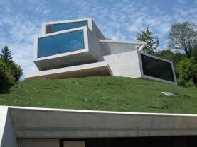 Dom z betonu i szkła