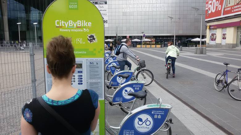 Stacja miejskich rowerów Nextbike przy placu Szewczyka