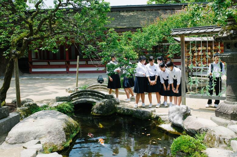 W japońskich szkołach uczniowie noszą jednolite mundurki.