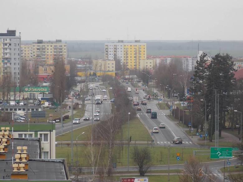 Ulica Piłsudskiego będzie główną osią nowej linii tramwajowej.
