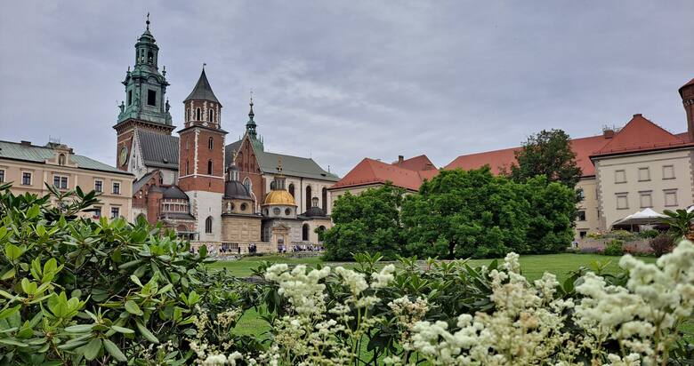 Co jest magnesem przyciągającym najmocniej do Krakowa? Okazuje się, że 30 proc. turystów do stolicy Małopolski wybiera się dla zabytków oraz dziedzictw