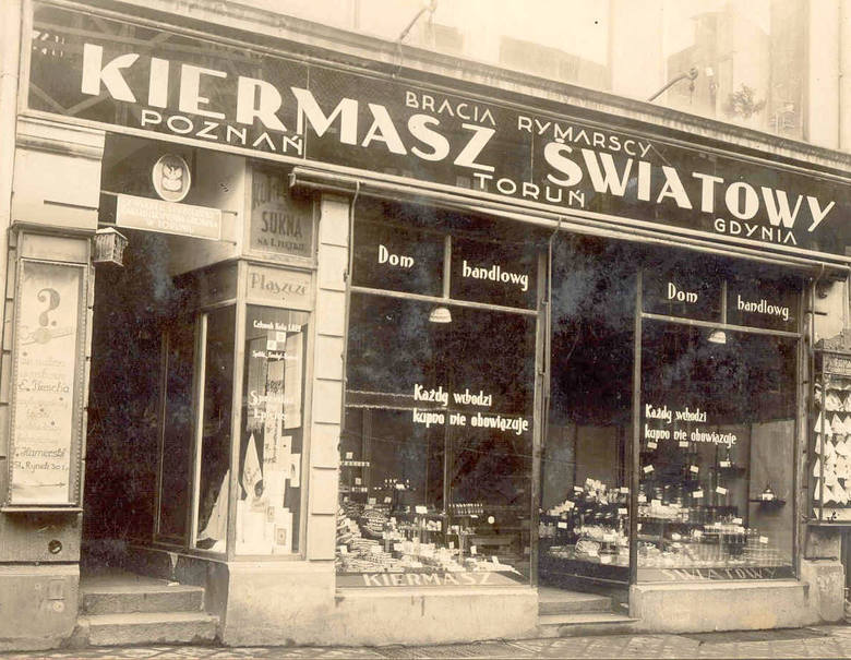 Handlowy międzywojenny Toruń. Sklep braci Rymarskich przy Rynku Staromiejskim (w pobliżu obecnej cukierni Lenkiewicza)