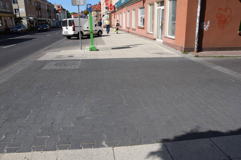 Przeszliśmy się ulicą Bohaterów Westerplatte w Zielonej Górze. Jak oceniacie ją 3 lata po remoncie? 