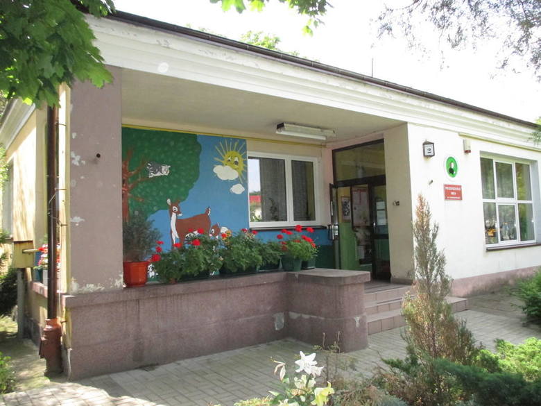 Zielony Zakątek, czyli Przedszkole nr 8 przy ul. Rybickiego kosztowało około 5 mln złotych. Obiekt oddano do użytku w 2015 roku