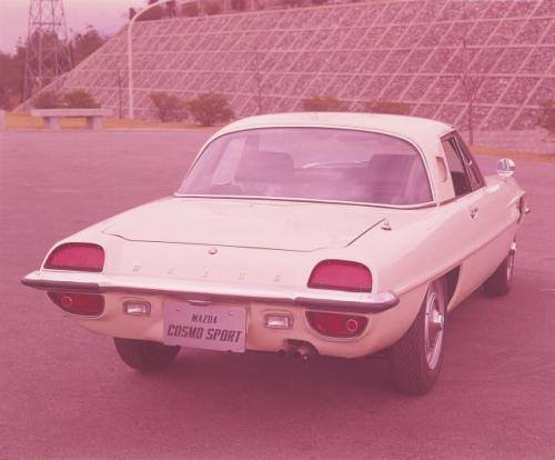 Fot. Mazda: W latach 60. Mazda rozpoczynała ekspansję światowych rynków i miał jej w tym pomóc model Cosmo Sport.
