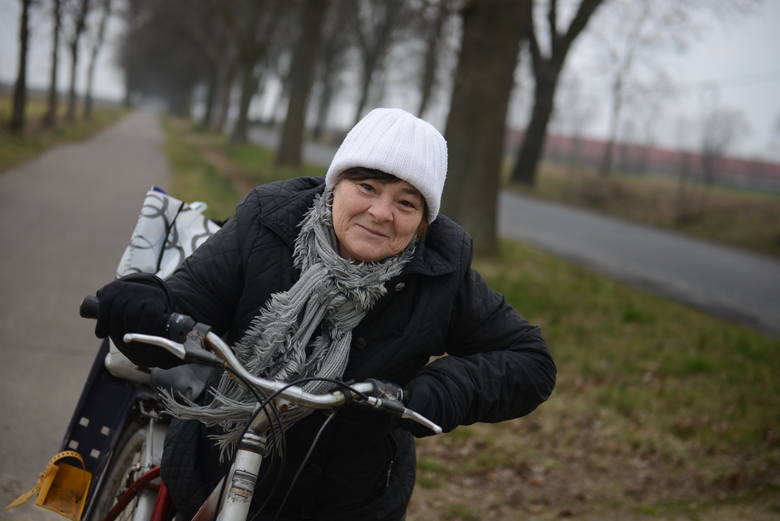 Jolanta Sołtan z Wielkiej Wsi często przejeżdża wzdłuż drogi nr 313 rowerem. I przyznaje, że na drodze nie jest bezpiecznie.