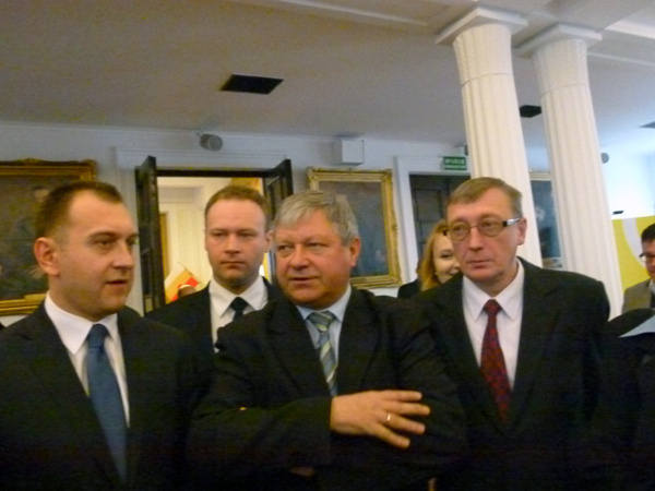Tomasz Trela (radny SLD), Marcin Mastalerek (poseł PiS), Marek Michalik (radny PiS) i Zbigniew Fedorowicz (związkowiec ze ZWiK).
