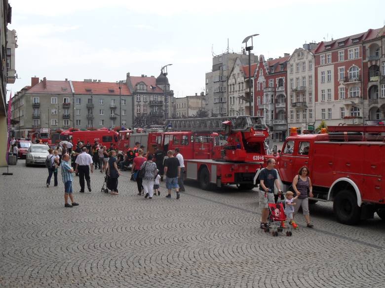 II Bytomski Zlotu Magirusów Pożarniczych trwa na Rynku w Bytomiu. 