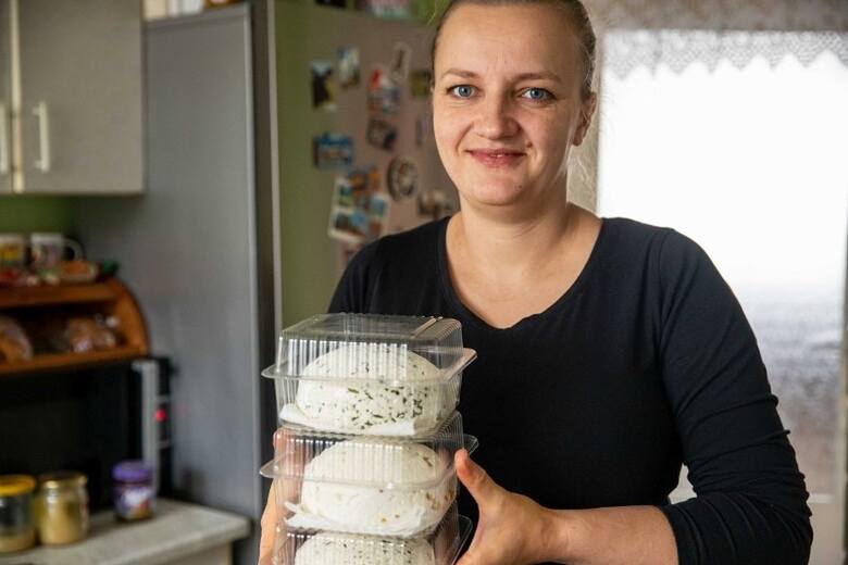Od niedawna Emilia z Laszek produkuje sery z mleka koziego, które cieszą się dużą popularnością