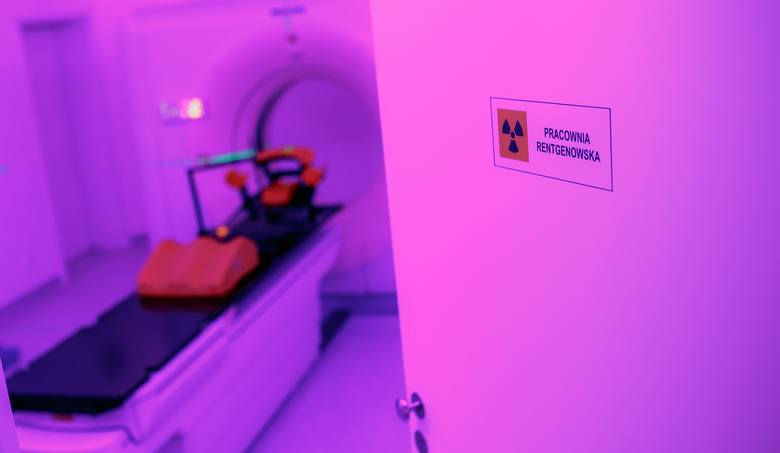 Onkologia w czasie epidemii. - Chorzy na raka nie mają czasu - mówi Marcin Hetnał, dyrektor medyczny Centrum Radioterapii Amethyst