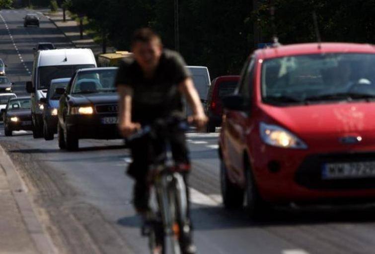 Za jazdę na rowerze na podwójnym gazie cyklista dostanie maksymalnie 30 dni aresztu