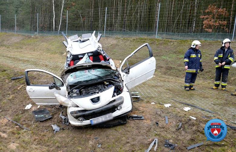 Wypadek na A2 pod Łowiczem. Jedna osoba trafiła do szpitala