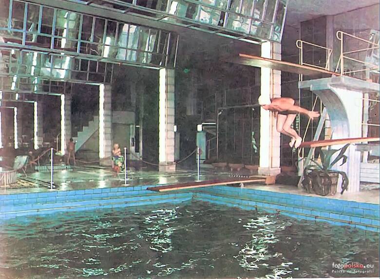 Do dyspozycji gości ośrodka Porąbka Kozubnik był kryta pływalnia i otwarty basen