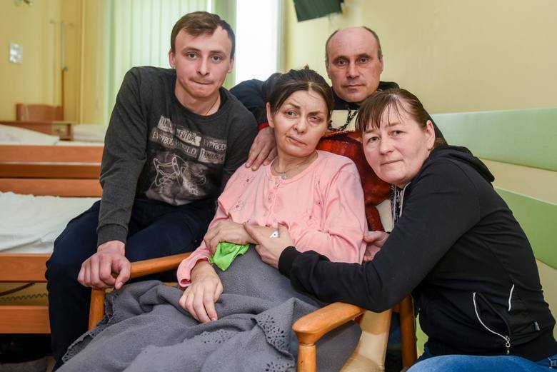 Ukrainka Oksana wymaga opieki ze strony bliskich. Jędrzej C. w ramach pierwotnej ugody miał przekazać pieniądze na jej rehabilitację.