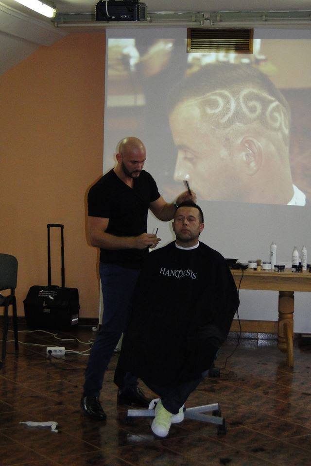 Najlepszy barber w Polsce mówi, co modne