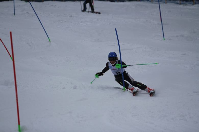 Bartosz Szkoła z Kielc odniósł sukces w narciarstwie alpejskim w Suchym koło Zakopanego