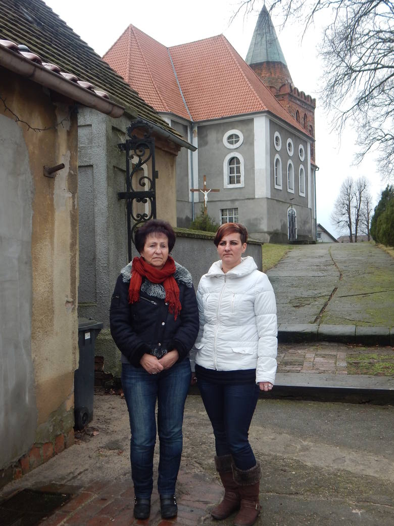 Pani Małgorzata Mazur wraz z matką, Grażyną Czok nie chcą, aby podwórko przed domem było otwarte dla wszystkich mieszkańców.