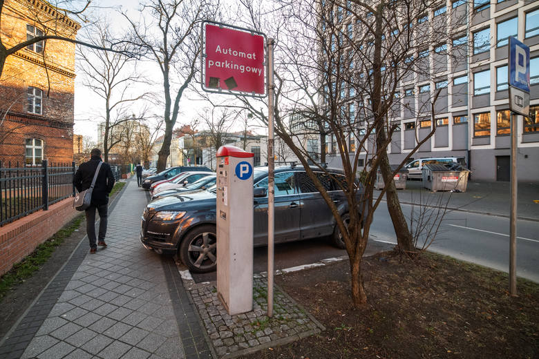 Strefa płatnego parkowania w Poznaniu ma się zmienić: będzie większa, droższa i ma obowiązywać także w soboty