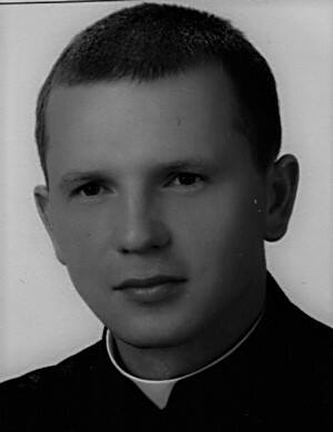 Ks. Andrzej Tokarz, wikariusz w parafii pw. św. Michała Archanioła w Ropczycach.4 lutego 2023 r., w 40. roku życia i w 14. roku kapłaństwa, zmarł śp.