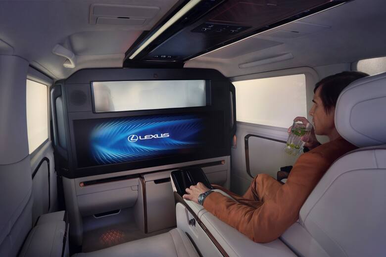 Lexus LM to pierwszy model marki w Europie, który łączy w sobie komfort ekskluzywnej limuzyny z nadwoziem przestronnego minivana. Absolutnym priorytetem