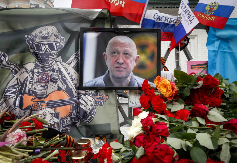 Rosyjscy śledczy potwierdzają śmierć Jewgienija Prigożyna po przeprowadzeniu badań DNA ofiar katastrofy prywatnego odrzutowca.