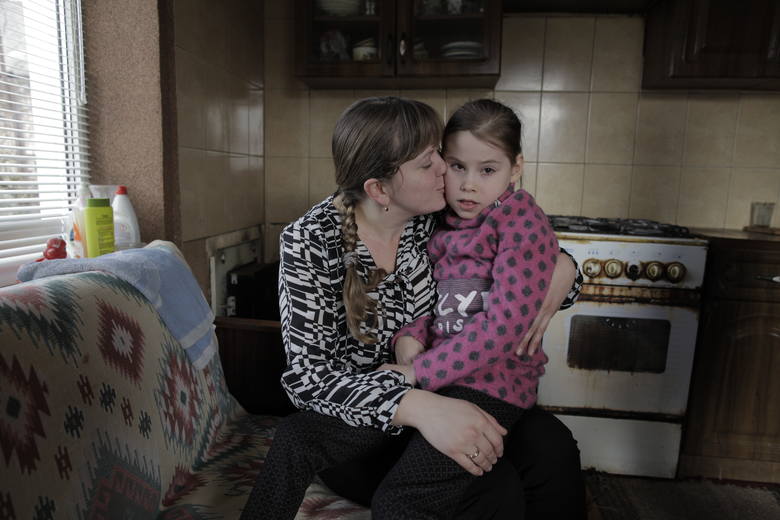 Wiktoria, dziewczynka z Ukrainy, nawet nie zdążyła nauczyć się chodzić ZDJĘCIA, WIDEO