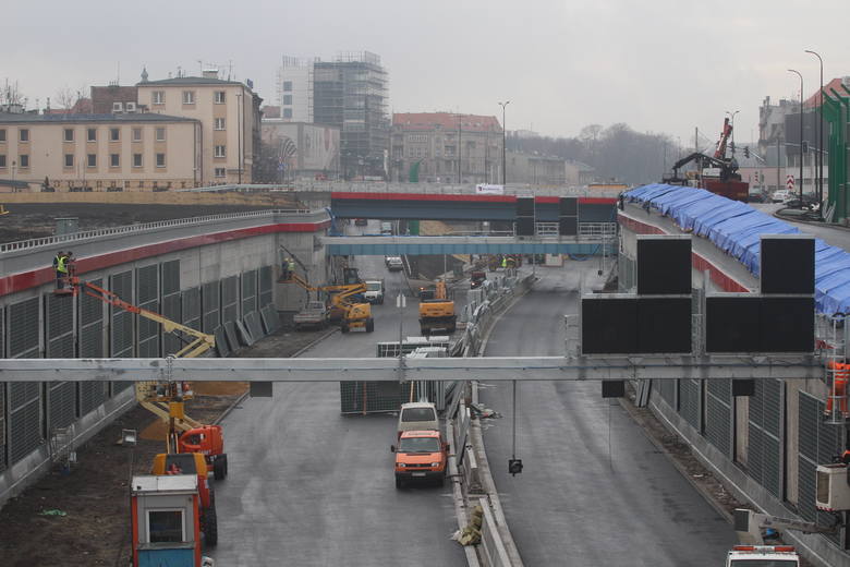 Tunel DTŚ w Gliwicach gotowy. Na górze będzie skwer