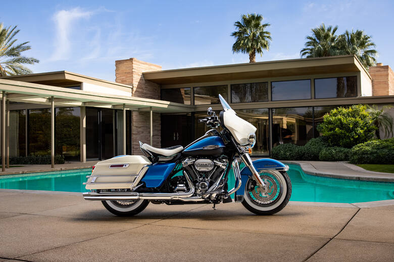 Harley Davidson Electra Glide RevivalHarley-Davidson zaprezentował pierwszą maszynę z nowej kolekcji IKONY, w ramach której każdego roku będą oferowane