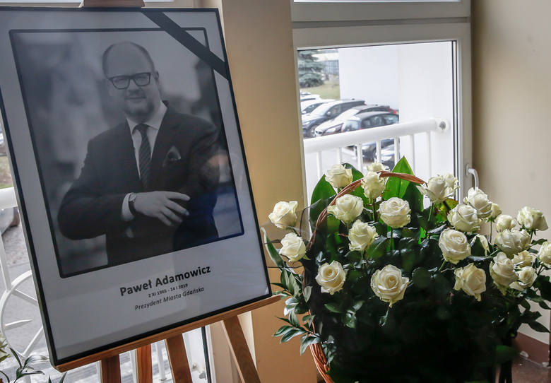 Pogrzeb Pawła Adamowicza odbędzie się w sobotę, 19 stycznia 2019 r. w bazylice Mariackiej
