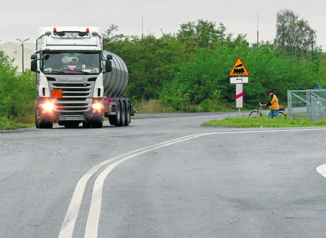 Droga przeznaczona jest dla samochodów ciężarowych