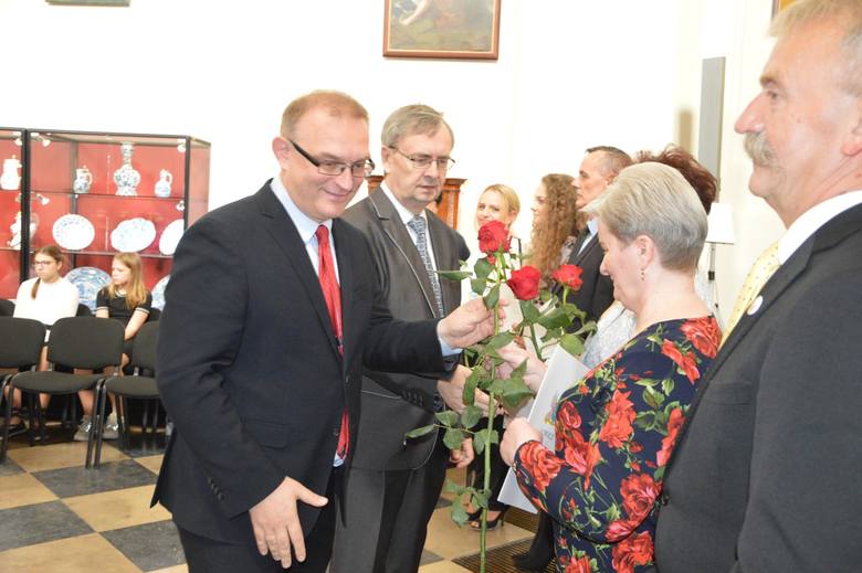 Miejsko-powiatowe obchody Dnia Edukacji Narodowej 2019 w Łowiczu [ZDJĘCIA]