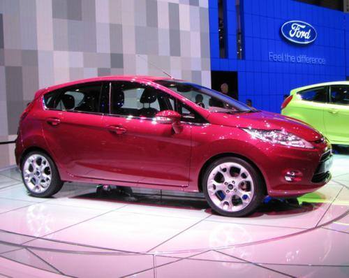 Fot. Tomasz Szmandra: Ford Fiesta ma przyciągać uwagę potencjalnych klientów dynamiczną linią nadwozia