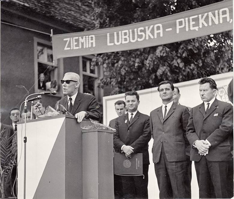 Tak Drezdenko świętowało zdobycie tytułu Mistrza Gospodarności za 1967 r.