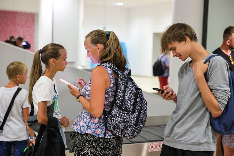 Polscy turyści utkwili na lotnisku na Rodos. Jaka sytuacja ich czeka?
