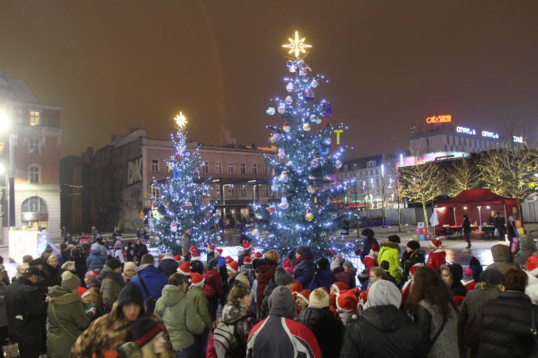 Katowice w świątecznym blasku [ZDJĘCIA 360]