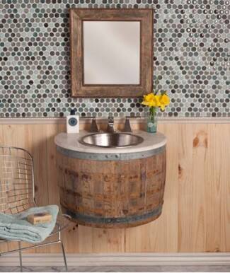 Rustykalna łazienka - drewniane elementy w łazience