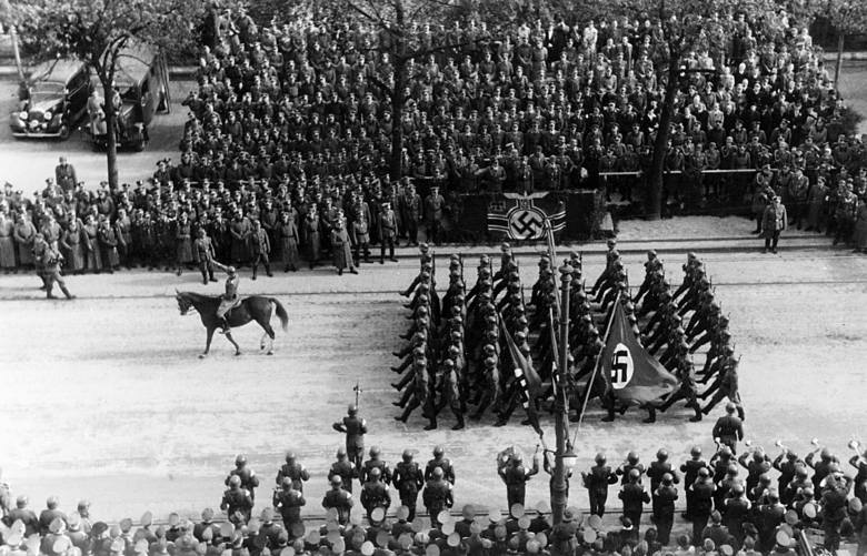 Niemiecka defilada w Warszawie, 5 października 1939 r., Aleje Ujazdowskie