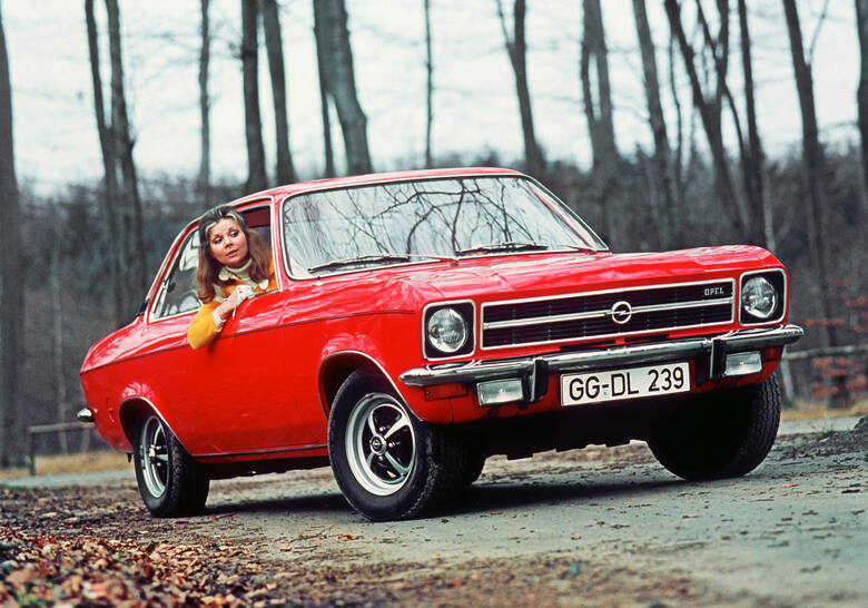 W 1970 roku Opel zrewolucjonizował klasę samochodów średniej wielkości. Opel Ascona był prekursorem zapewniających przyjemność z jazdy sportowych limuzyn