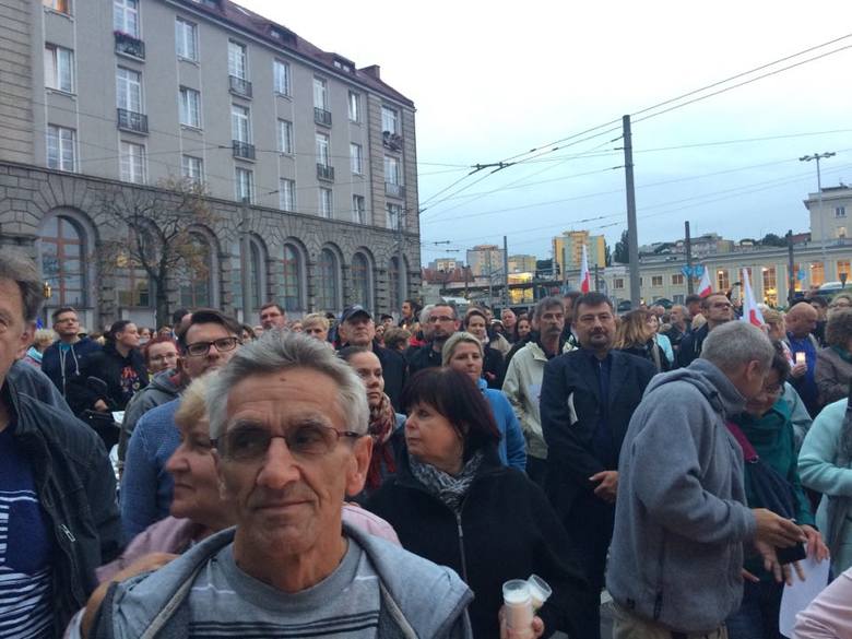 Protesty przed sądami w Gdańsku i Gdyni 21.07. 