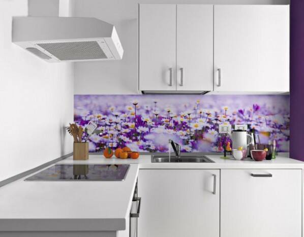 Ściany w kuchni – dekoracyjne naklejki