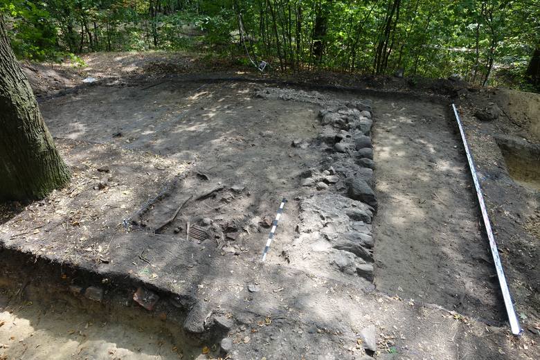 Wykopaliska na miejscu szubienicy w Żaganiu